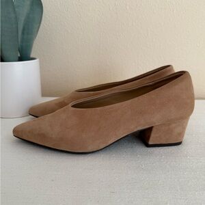 Inking Pot Tan Suede Block Heel Elegant Pumps